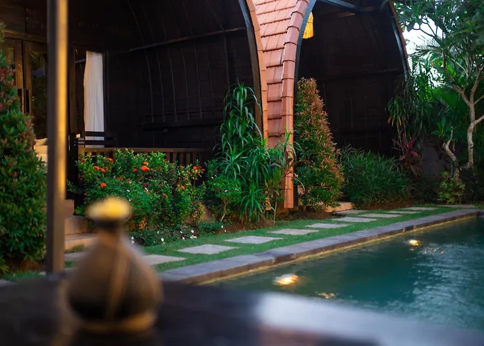 Lumbung Sari - Tropical Balinese Experience فيلة تْشانغو
