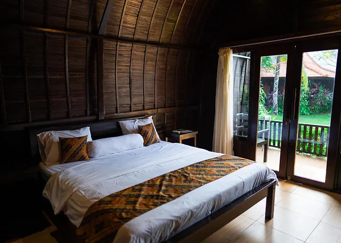 Lumbung Sari - Tropical Balinese Experience