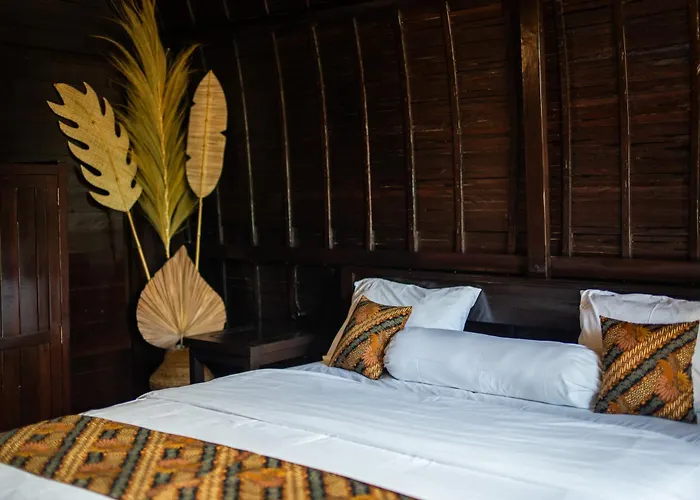 Lumbung Sari - Tropical Balinese Experience فيلة *