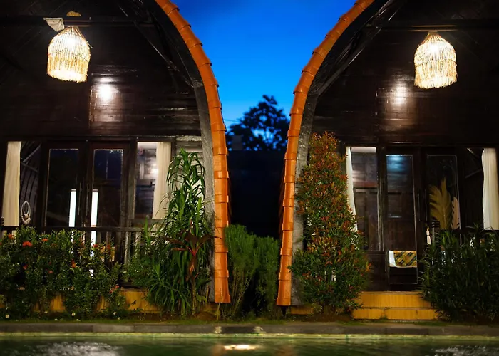 Lumbung Sari - Tropical Balinese Experience